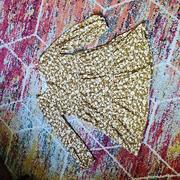 Old Navy girl's long sleeve floral dress - Picture 2 of 9